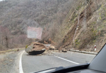 ФОТО: Внимавајте луѓе, ова утро страотни одрони на овој патен правец – ситуацијата е крајно алармантна