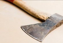 Што се случува со младината: Ученичка во училиште отишла со секира – познато како завршило се