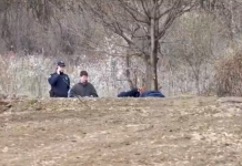 (ВИДЕО) МОРБИДНИ СЦЕНИ: Родителите на Данка повторно во полиција, се прекопува во близина на куќата