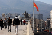 Најголемите македонски партии викендов ќе ги промовираат кандидатските листи за пратеници