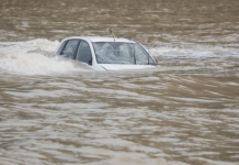 ЛОШАТА ВЕСТ БРЗО СЕ ПРОШИРИ: 8 лица загинаа, автомобил излета од патот и падна во река, ужас во соседна Албанија