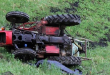 Татко и син ги загубиле животите во еден ден: Таткото на тракторот отишол да бара помош за својот болен син, а потоа паднал и загинал