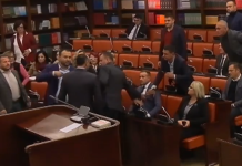 ВИДЕО: Инцидент на Комисијата за финансирање и буџет, милиметри до физичка пресметка меѓу пратеници