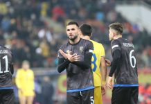 Цел стадион скандираше: „Косово е Србија“, косовските фудбалери го напуштија теренот