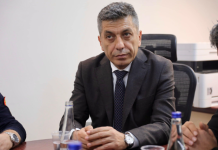 Меџити до ЗНАМ и Минчев: Има да го почитуваш албанскиот јазик