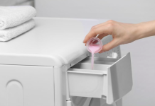 Зошто не е добро да се користи премногу омекнувач и колку всушност е потребно?