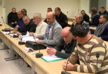 Инспектори на адвокатот Васко му покажале слика од Зорица и го прашале: Дали ја имаш видено оваа жена со Палчо? Одговорот бил: Не