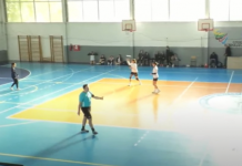 (ВИДЕО) Цел свет ќе зборува за овој ракометен натпревар во Македонија: Си даваа авто-голови за да загубат