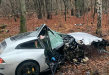 (ФОТО) Страшна сообраќајна несреќа на еден од најдобрите играчи во Англија – сите се молат за него