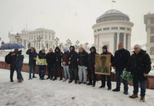 Група од десетина луѓе ја одбележаа 97-годишнината од смртта на Мара Бунева во Скопје