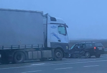 Директен судир на камион и автомобил – Маж и жена во тешка состојба, се борат за живот