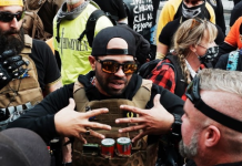 Напаѓачите на Капитол почнаа да излегуваат од затвор, Трамп ги стопираше новите судења