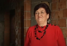 Газдата Митар на својата вработена Деса за заминување во пензија и поклони стан