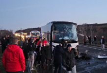 Утринава се судрија два автобуси – најмалку две лица загинаа, има многу повредени