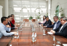 Мицкоски: Инспекторатот за употреба на јазиците оди под надлежност на Министерството за правда, да се реши проблемот со платите