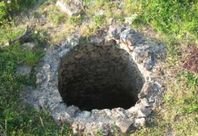 Маж нападнал жена – ја фрлил во бунар длабок 6 метри полн со вода, ја пронашле соседите