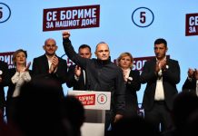 Филипче од Неготино: Власта на Мицкоски го сруши достоинството на лозарите