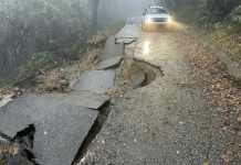 Силна бура предизвика хаос: Поплави и лизгање на земјиштето ги затворија патиштата, стотици луѓе останаа без струја