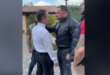 Видео кое го шокираше цел Балкан: Снимка како мафијаш удира шамари на келнер пред ресторан