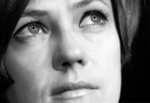 Тажна вест вечерва: Почина познатата пејачка со чии хитови уживаше цел Балкан