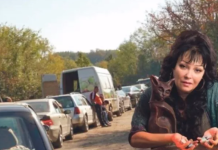 Cе појави новата баба Ванѓа на Балканот – кај Марина cе чека по три дена за сеанса