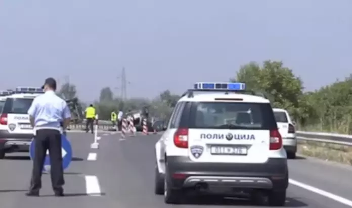 xpolicija-1-696x412-1.png.pagespeed.ic.CvKmzrcC0h