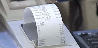 Келнерка доби 1.000 евра бакшиш, но пораката на сметката ги шокираше сите